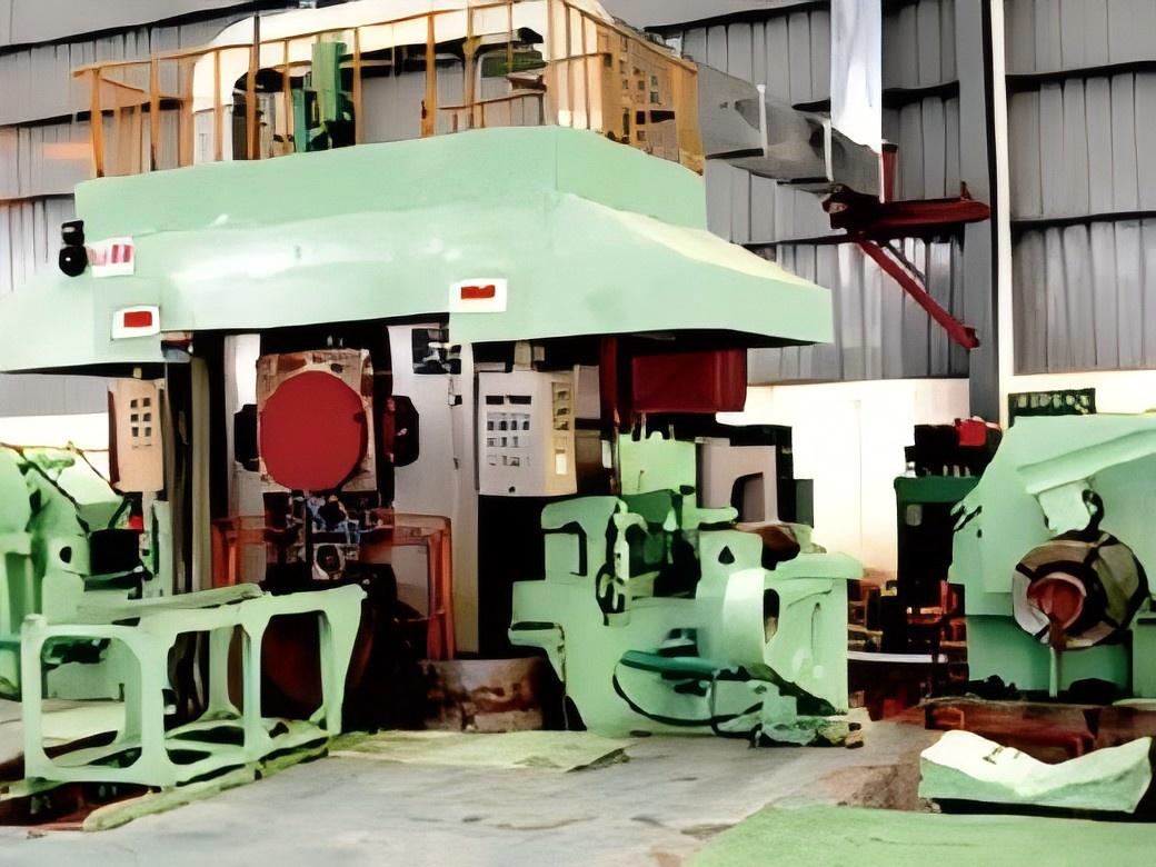 四辊和六辊可逆轧机